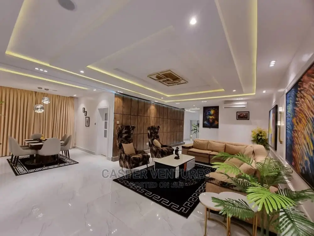 Remarkable 3-Bedroom Apartment in Banana Island