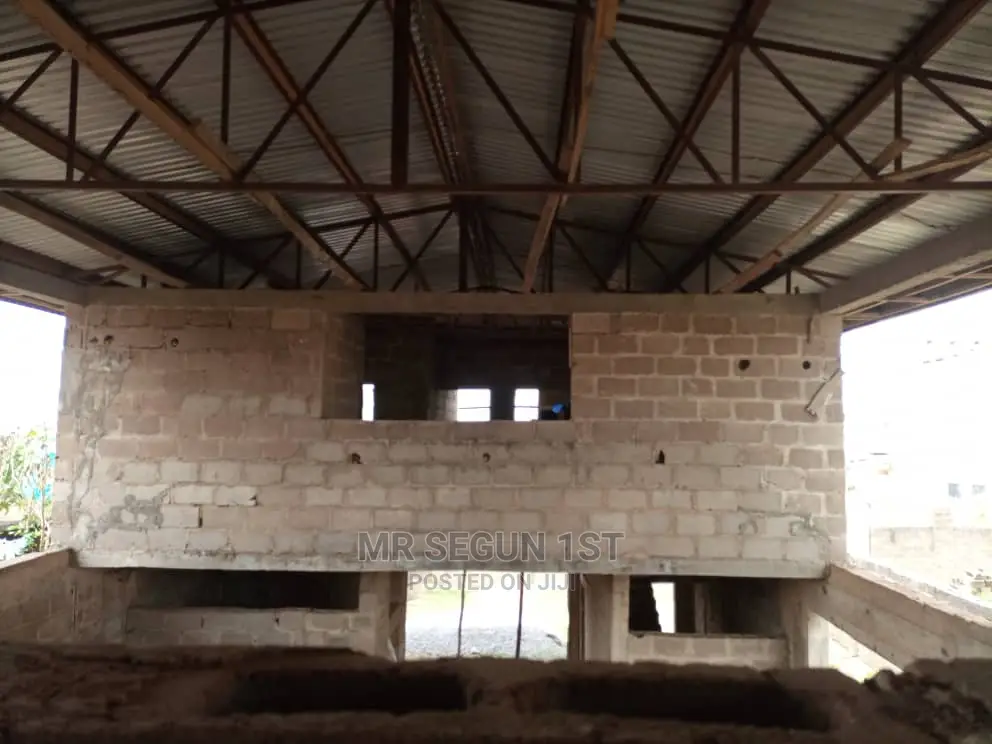 Warehouse for Sale in Oluyole Estate