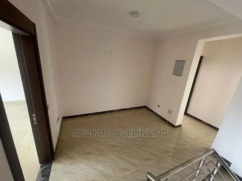 5bdrm Townhouse/Terrace in Jahi by Gilmore for Sale in Jahi