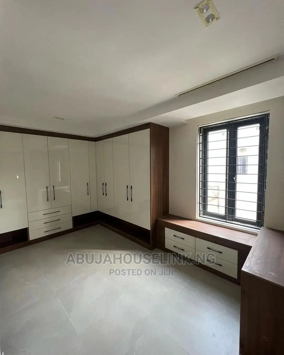 5bdrm Duplex in Katampe Extension, Guzape District for sale in Guzape District