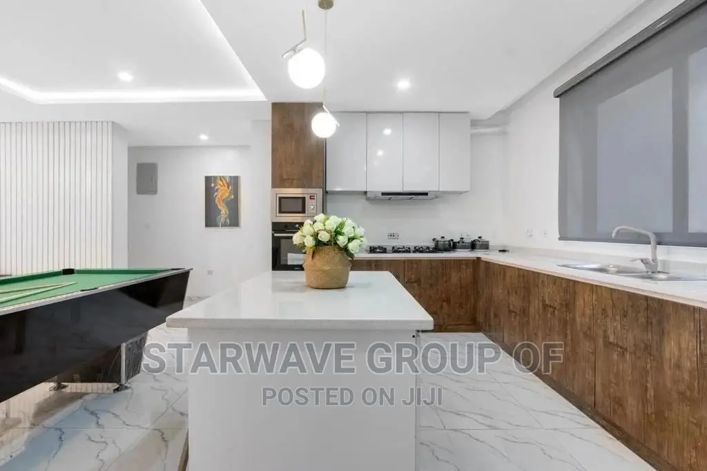 2 Bedrooms Shortlet Apartments With Swimming Pool, Lekki in Lekki