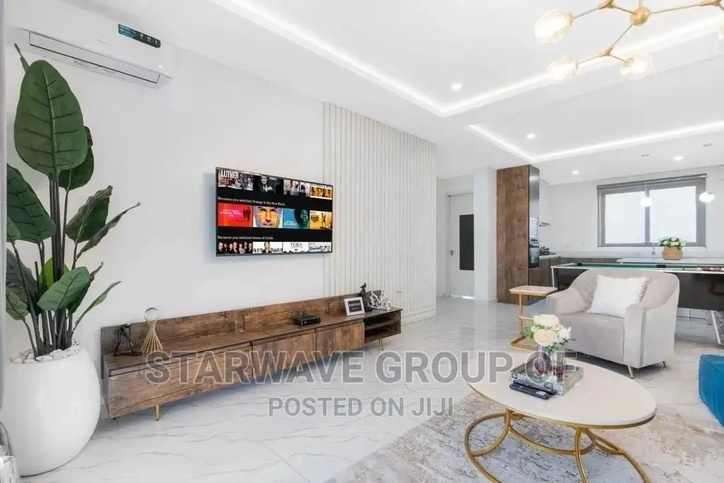 2 Bedrooms Shortlet Apartments With Swimming Pool, Lekki in Lekki