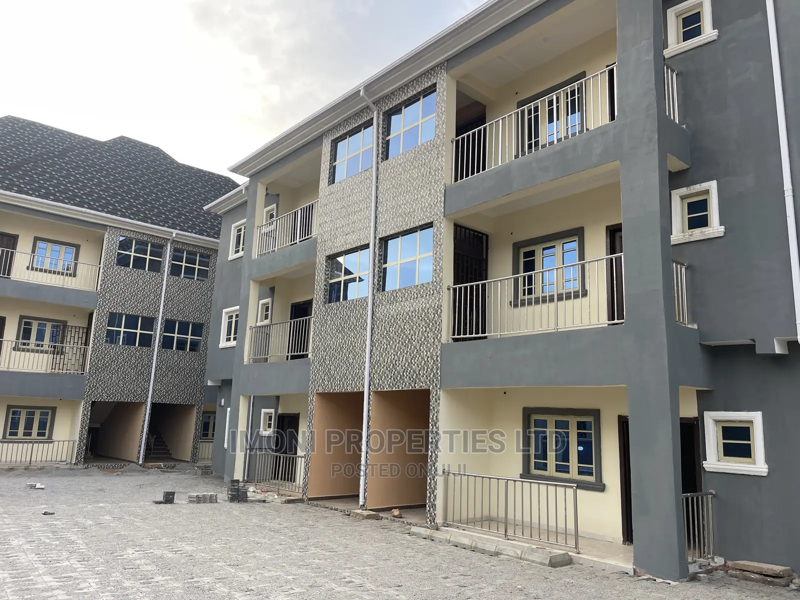 2bdrm Block of Flats in Fo1, Kubwa for rent in Kubwa