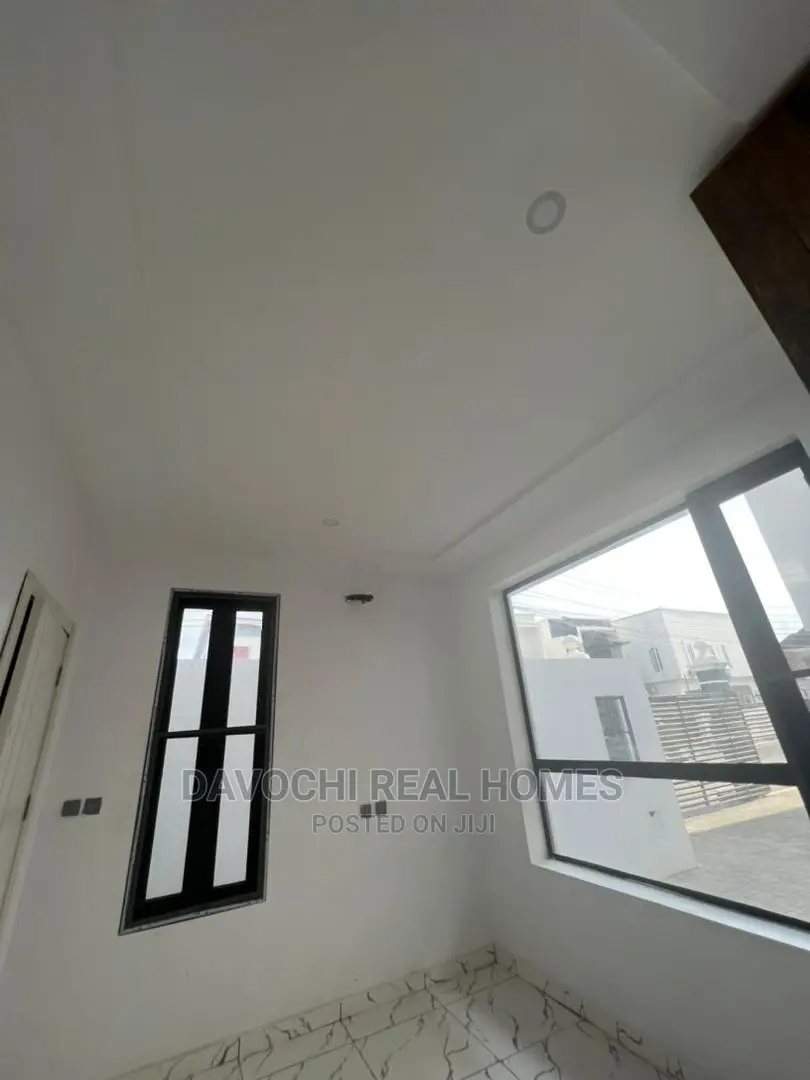 2bdrm Apartment in Ologolo Estate, Lekki for rent in Lekki