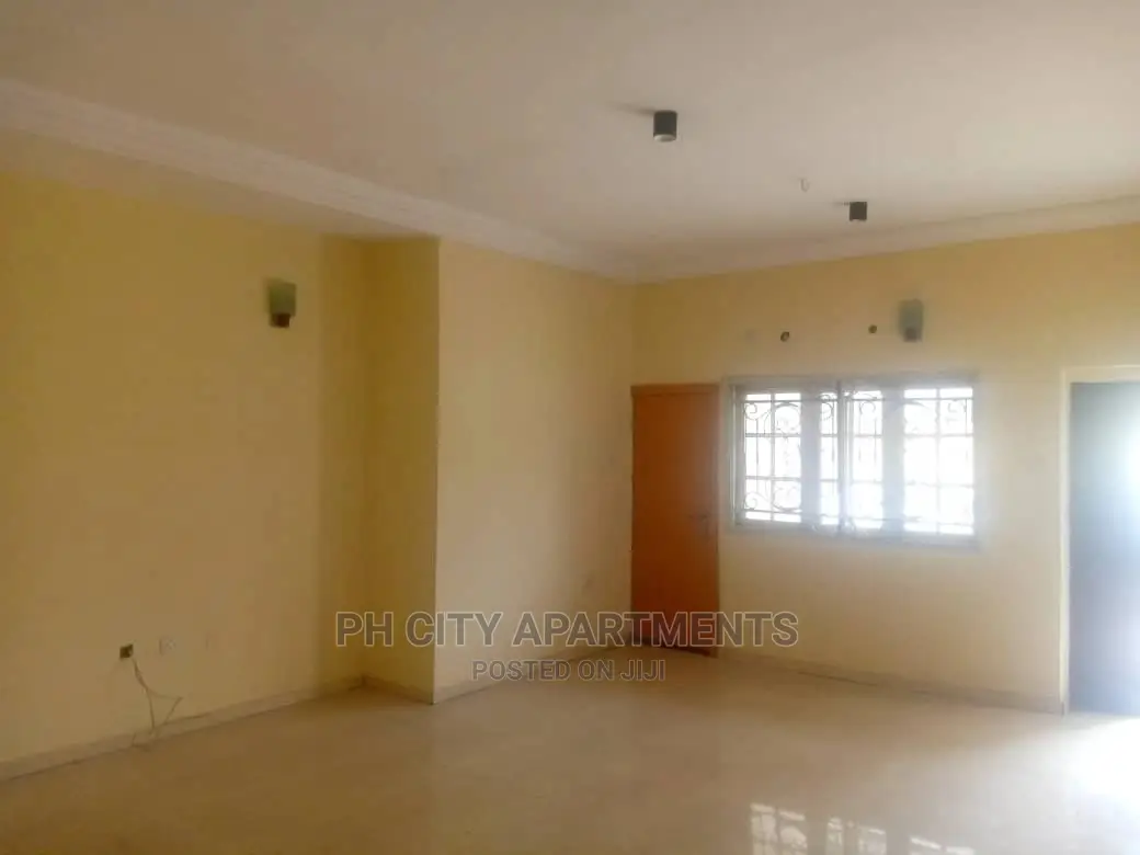 3bdrm Block of Flats in Port-Harcourt for rent in Port-Harcourt