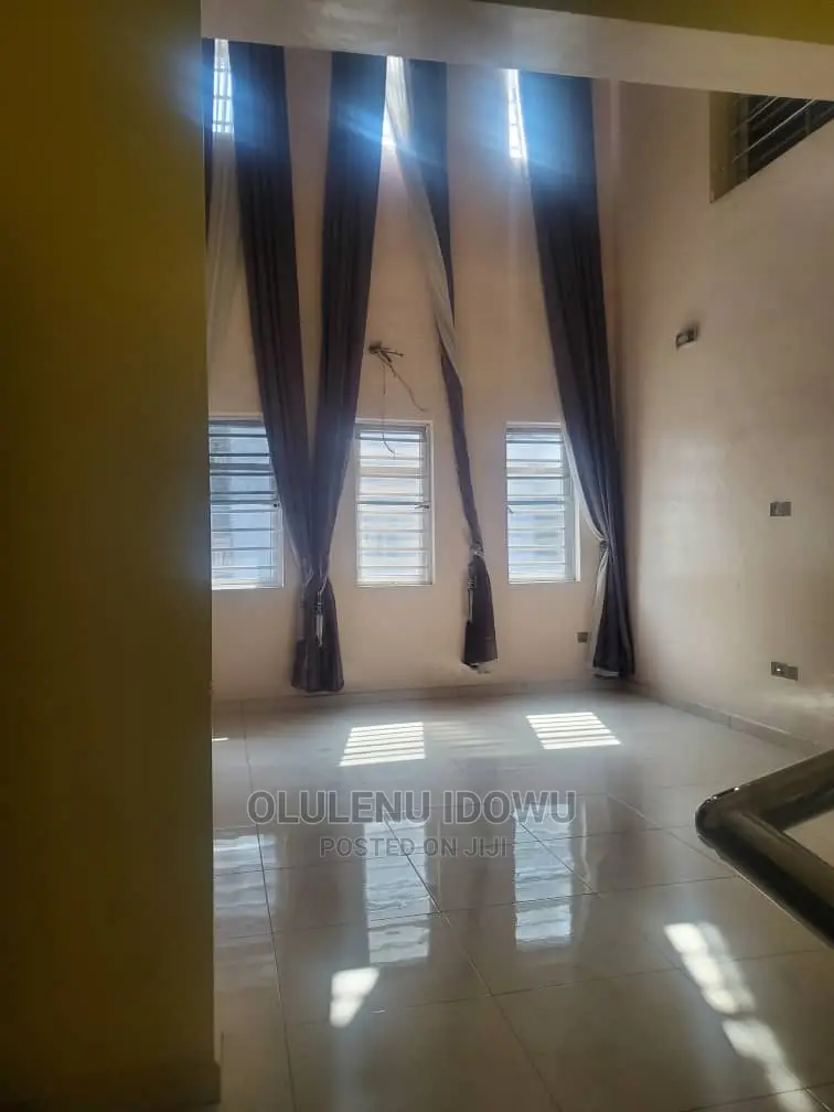 Furnished 5bdrm Duplex in Ikeja for Sale in Ikeja