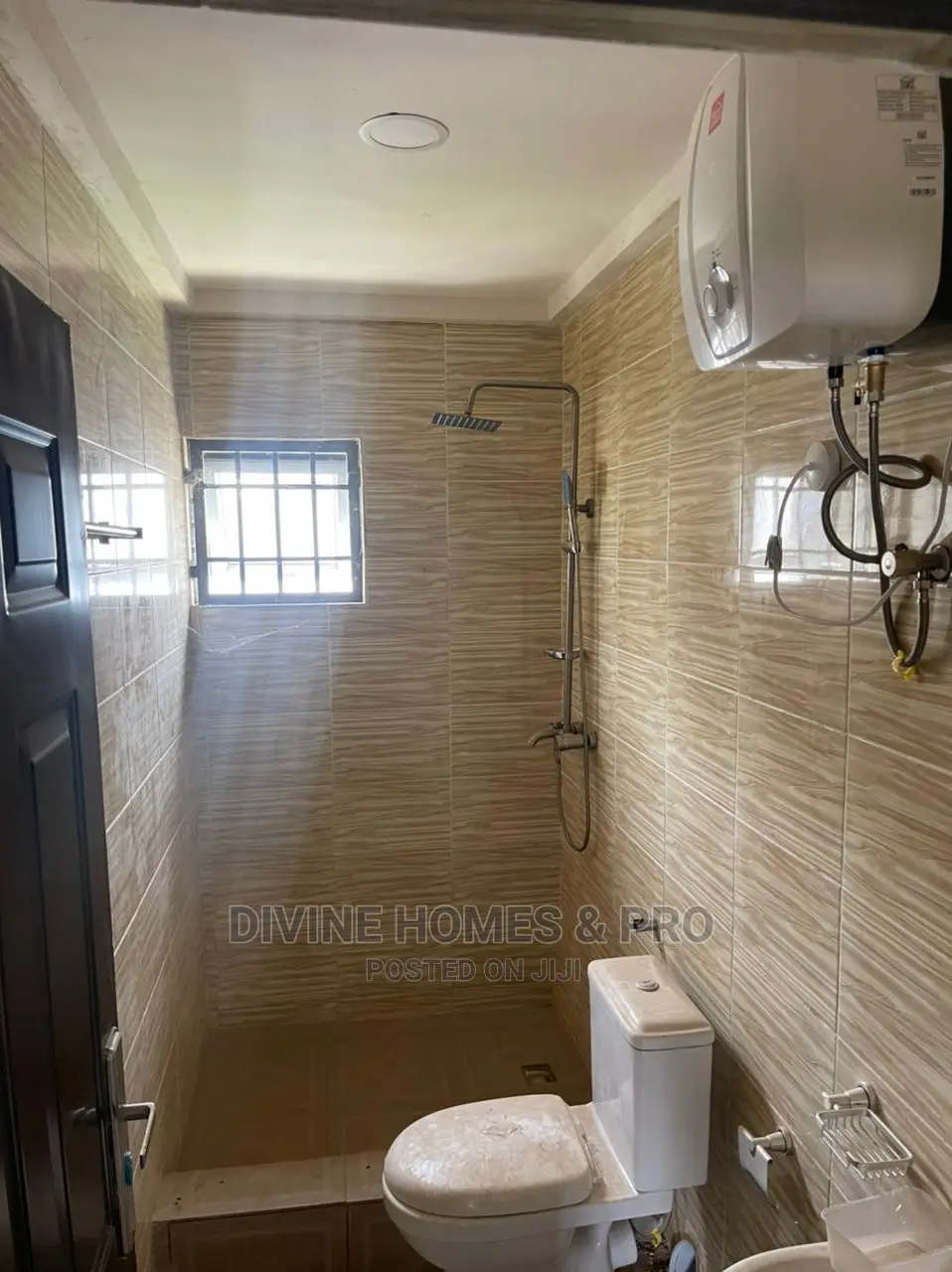 3bdrm Block of Flats in Life Camp for sale in Life Camp