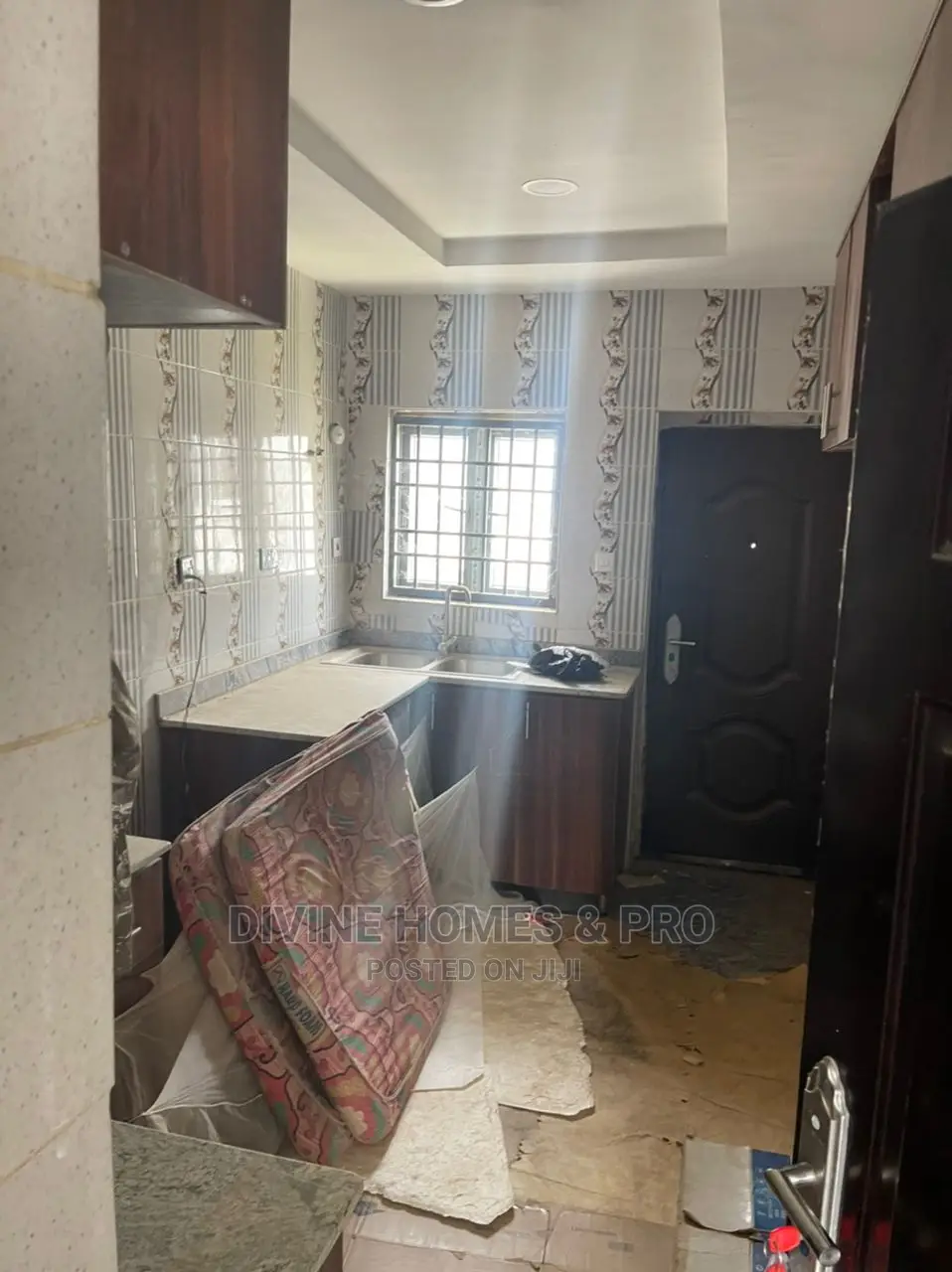 3bdrm Block of Flats in Life Camp for sale in Life Camp