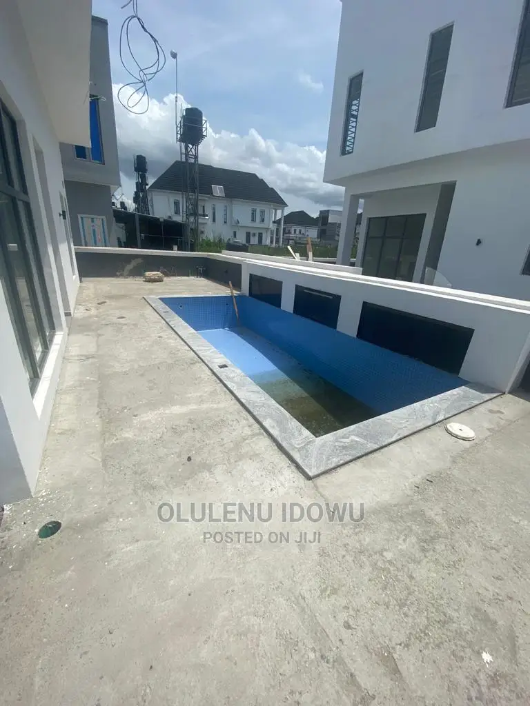 Furnished 5bdrm Duplex in Lekki for sale in Lekki
