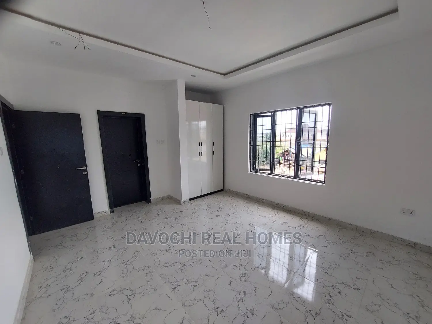 3bdrm Apartment in Orchid Road, Lekki for rent in Lekki
