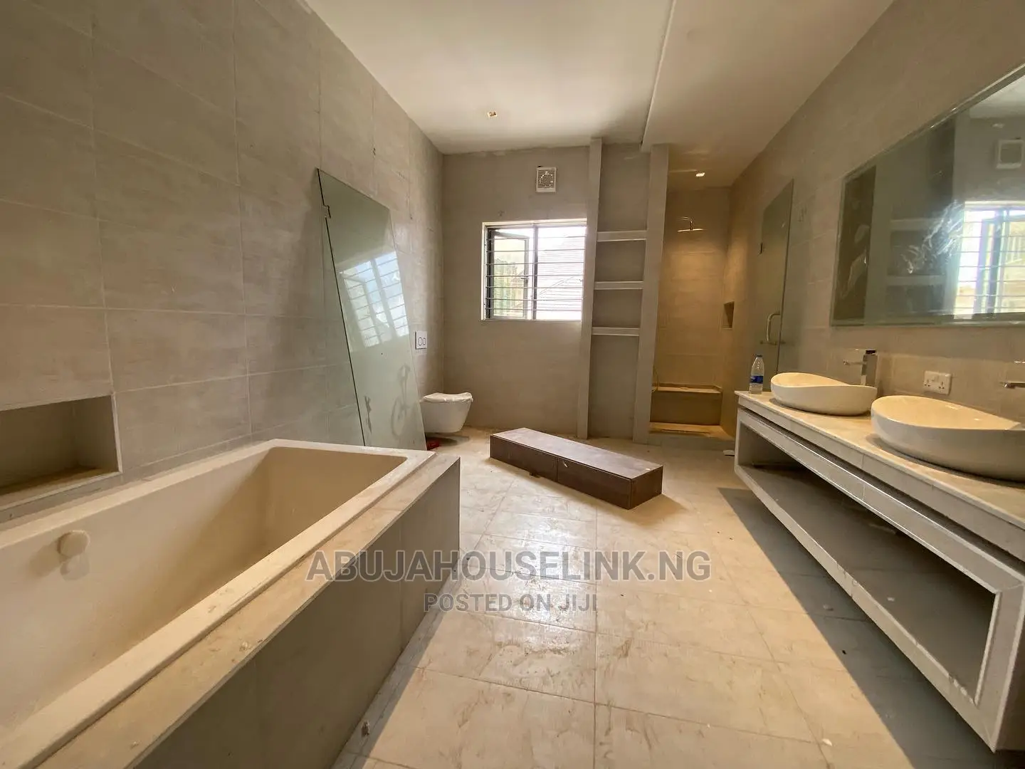 5bdrm Duplex in Citiscape Estate, Guzape District for sale in Guzape District