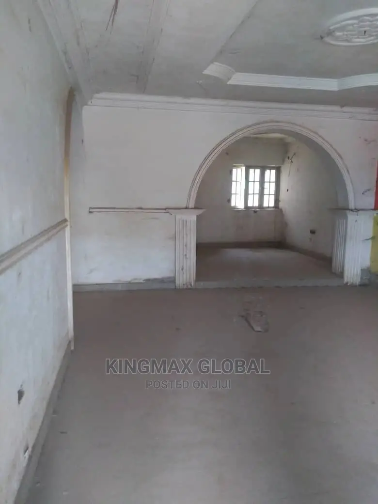 5bdrm Townhouse/Terrace in Life Camp for Sale in Life Camp