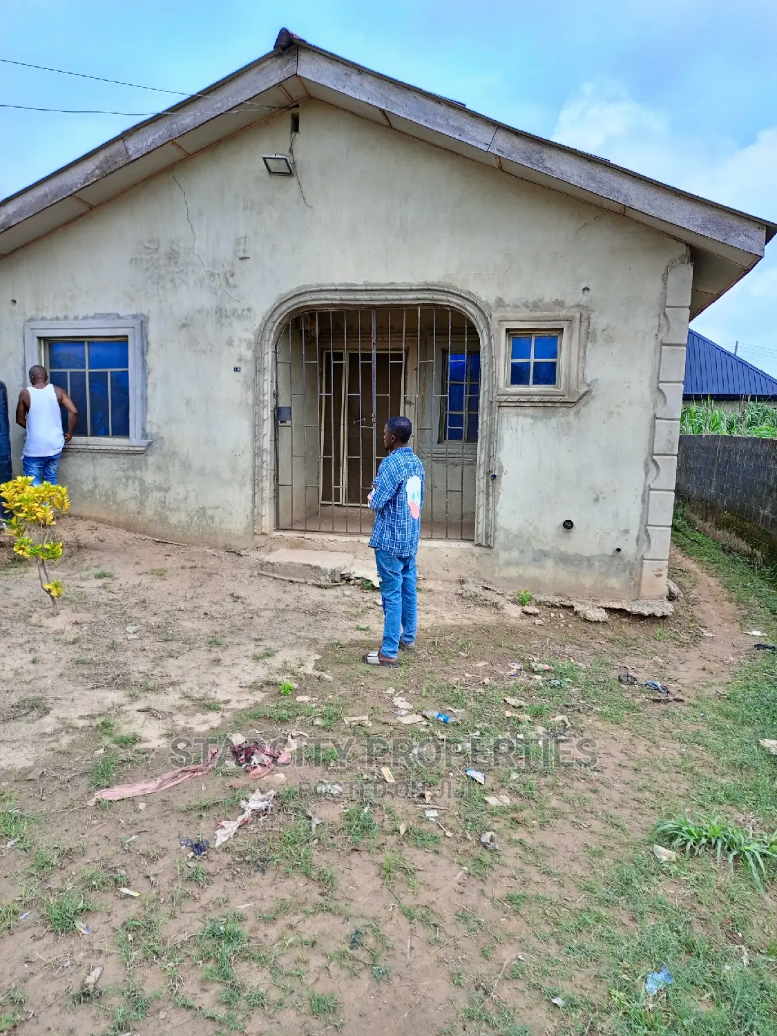 Furnished 2bdrm Bungalow in T.K Balogun Estate, Agric for sale in Agric