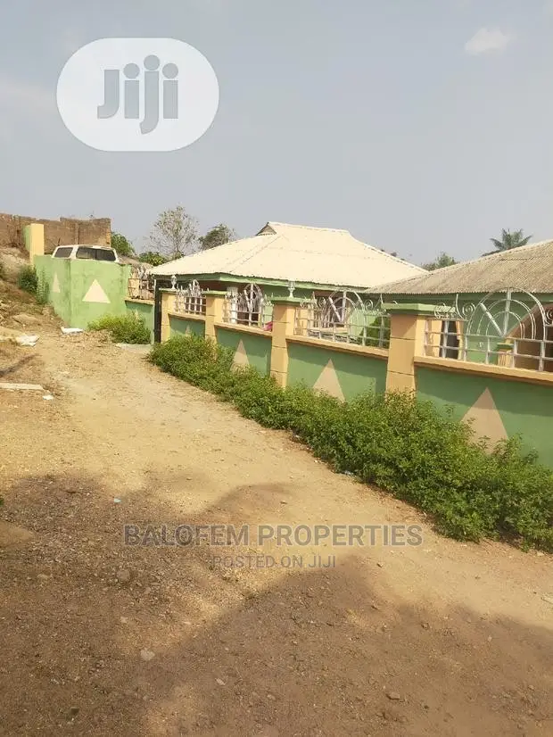 10bdrm Bungalow in Balofem Properties $, Abeokuta North for sale in Abeokuta North