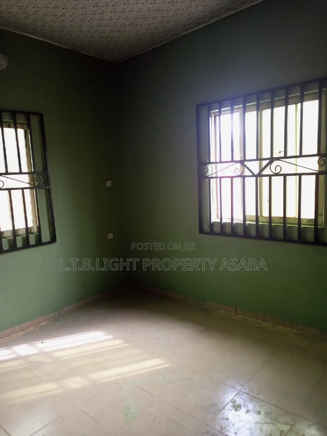 3bdrm Block of Flats in L.T.B Light, Oshimili North for rent in Oshimili North