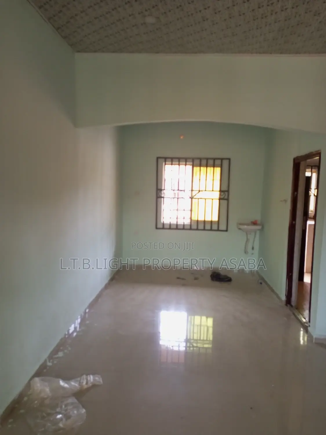 3bdrm Block of Flats in L.T.B Light, Oshimili North for rent in Oshimili North