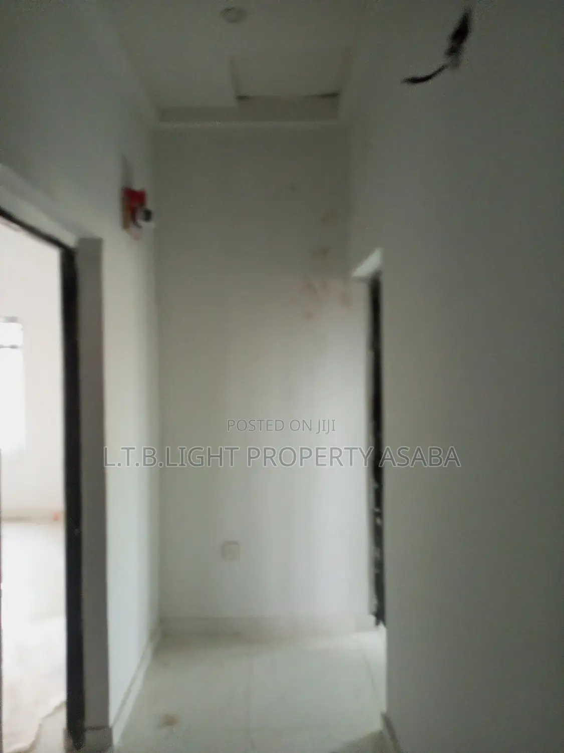 2bdrm Block of Flats in L.T.B Light, Oshimili North for rent in Oshimili North