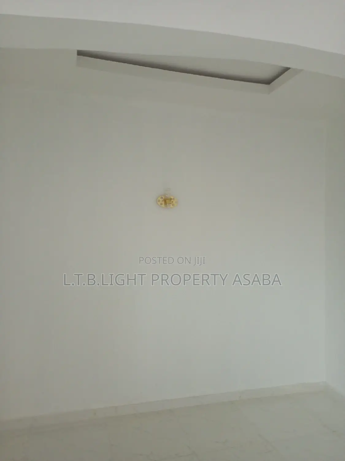 2bdrm Block of Flats in L.T.B Light, Oshimili North for rent in Oshimili North