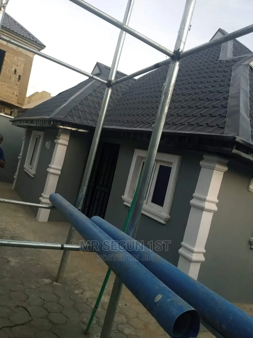 5bdrm Block of Flats in Providenc Estate, Akala Express for Sale in Akala Express