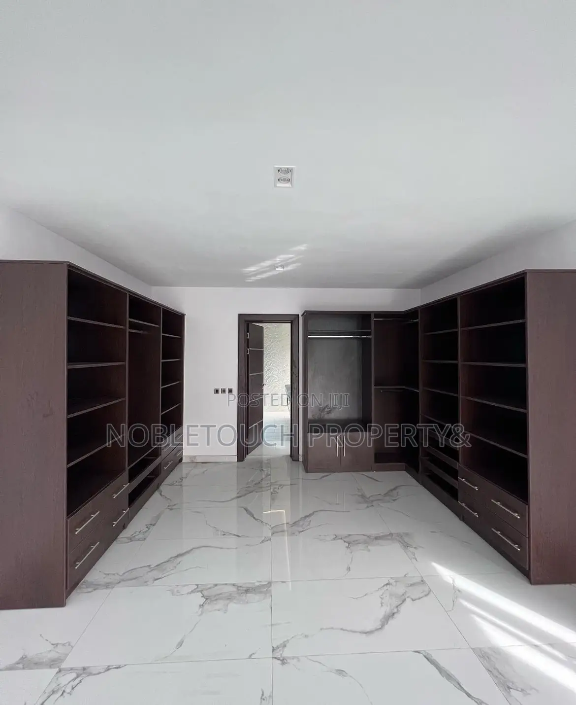 6bdrm Duplex in Ikoyi Lagos for Sale in Old Ikoyi