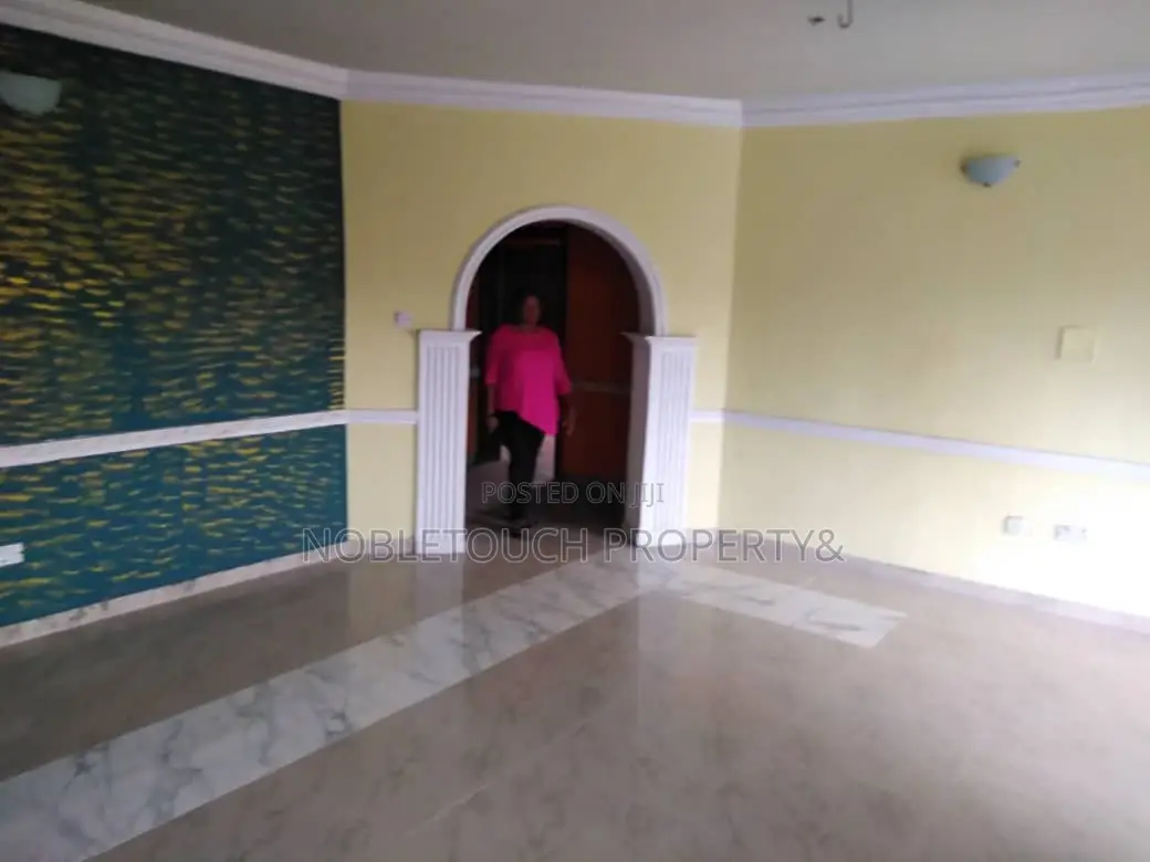 3bdrm Block of Flats in Thomas Estate Ajah for Sale in Thomas Estate