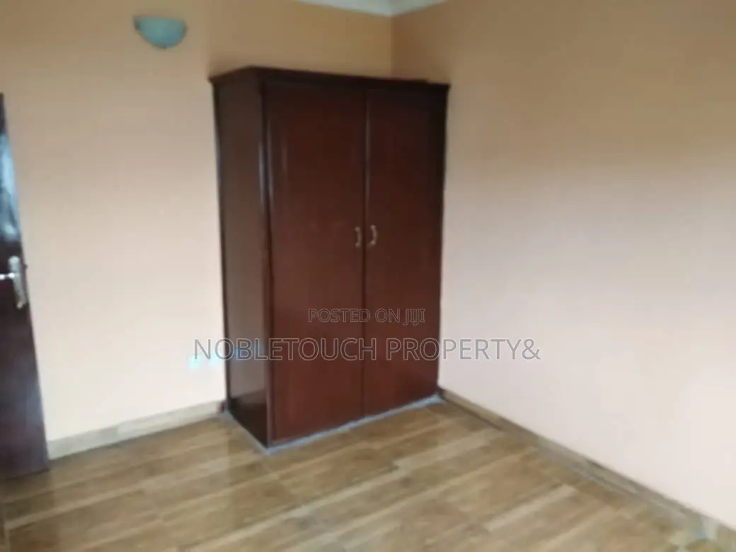3bdrm Block of Flats in Thomas Estate Ajah for Sale in Thomas Estate