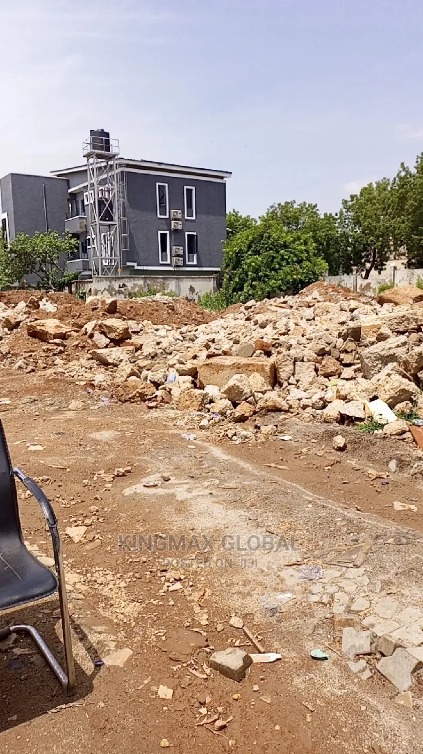 Hot Sale
Maitama Main
Size: 2,000sqm
Residential in Maitama