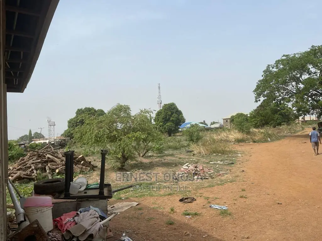 3 Hecters of Multi Purpose Land on Kubwa Express Way in Gwarinpa