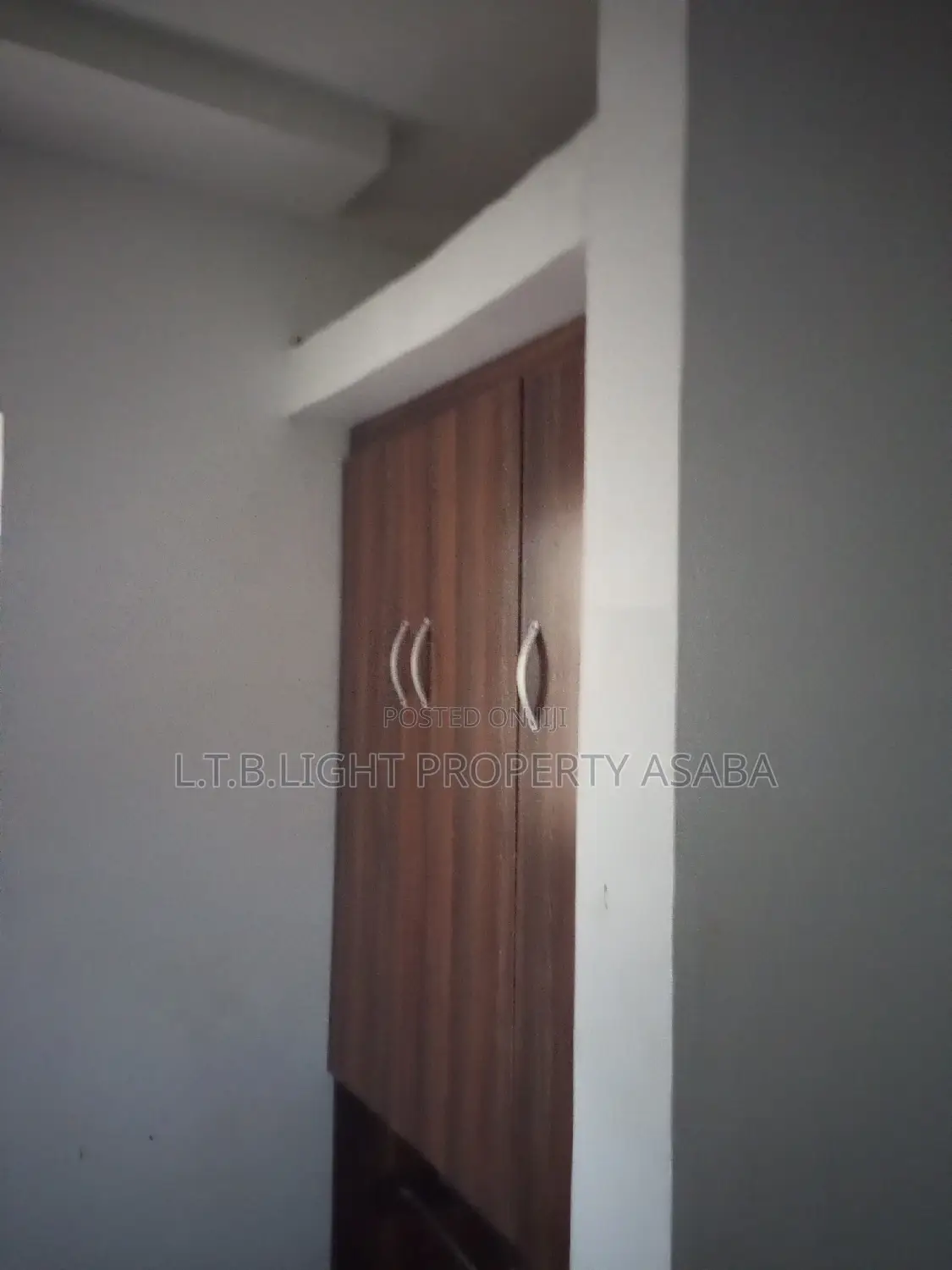 2bdrm Block of Flats in L.T.B Light, Oshimili North for rent in Oshimili North