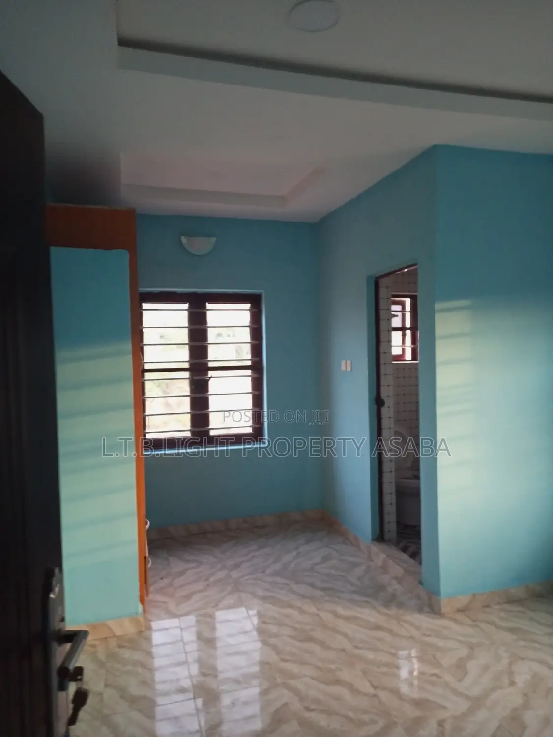 2bdrm Block of Flats in L.T.B Light, Oshimili North for rent in Oshimili North