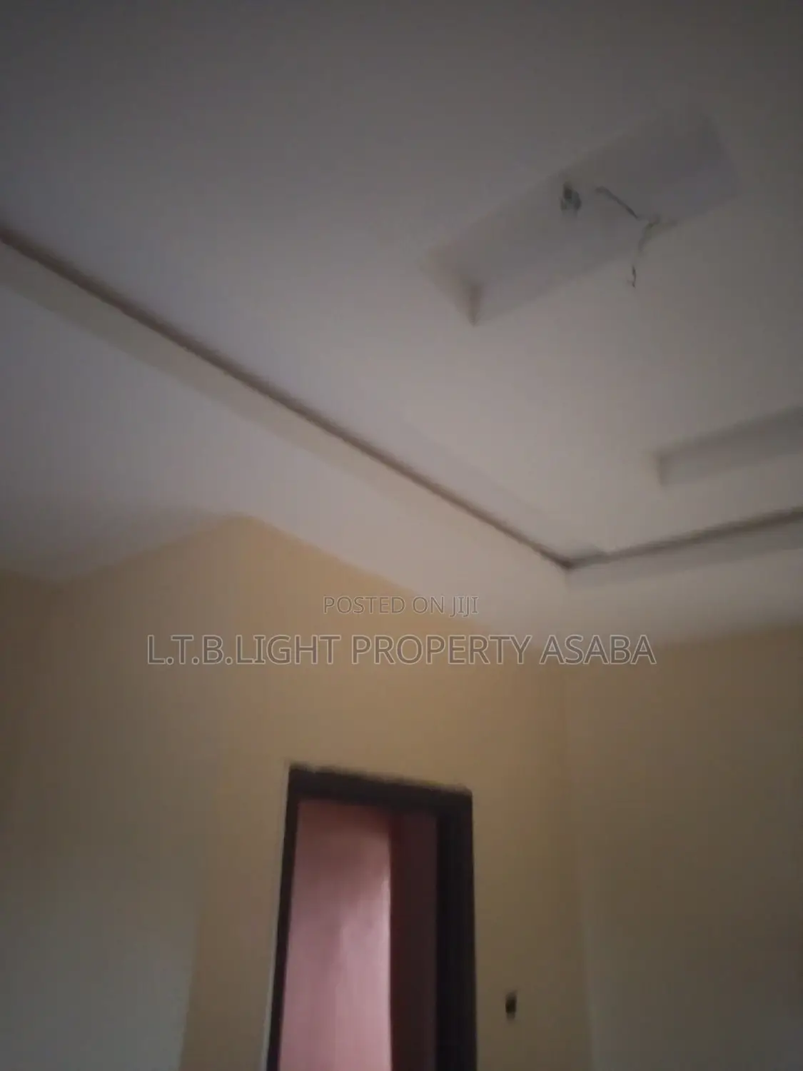 2bdrm Block of Flats in L.T.B Light, Oshimili North for rent in Oshimili North