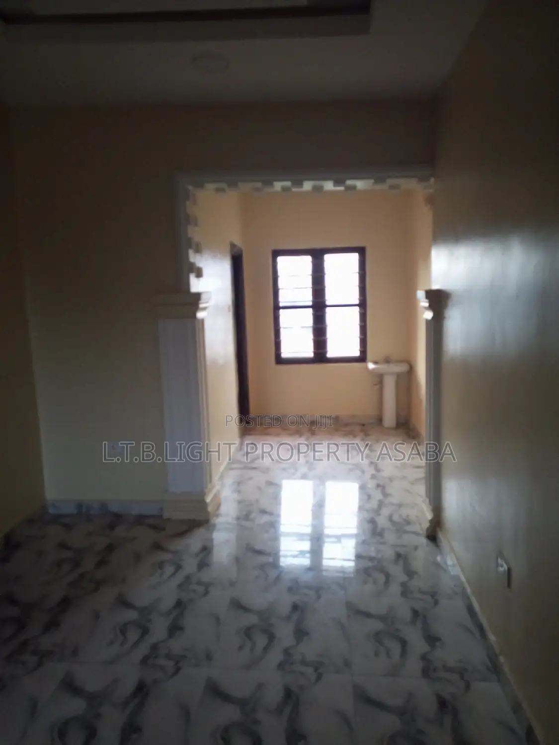 2bdrm Block of Flats in L.T.B Light, Oshimili North for rent in Oshimili North