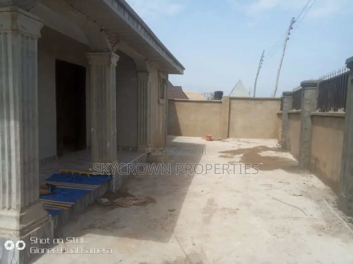 2bdrm Apartment in Oyinlola, Osogbo for Rent in Osogbo