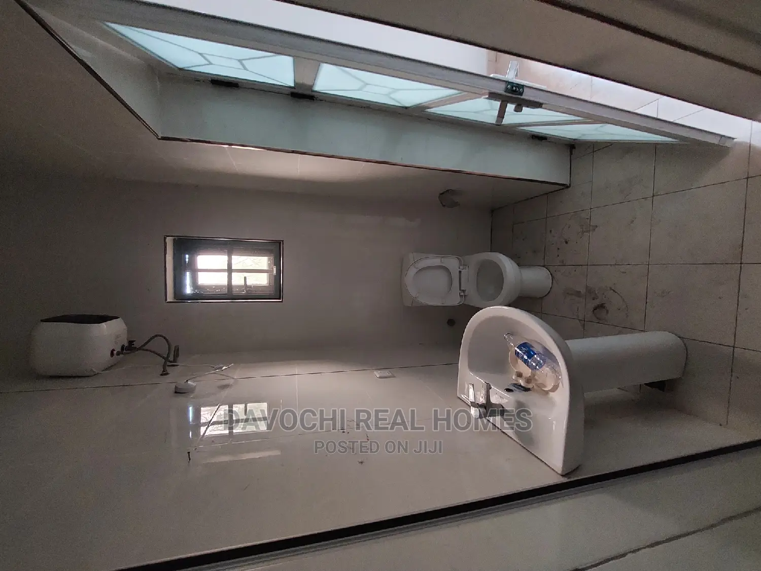 2bdrm Apartment in Chevron Estate, Lekki for rent in Lekki