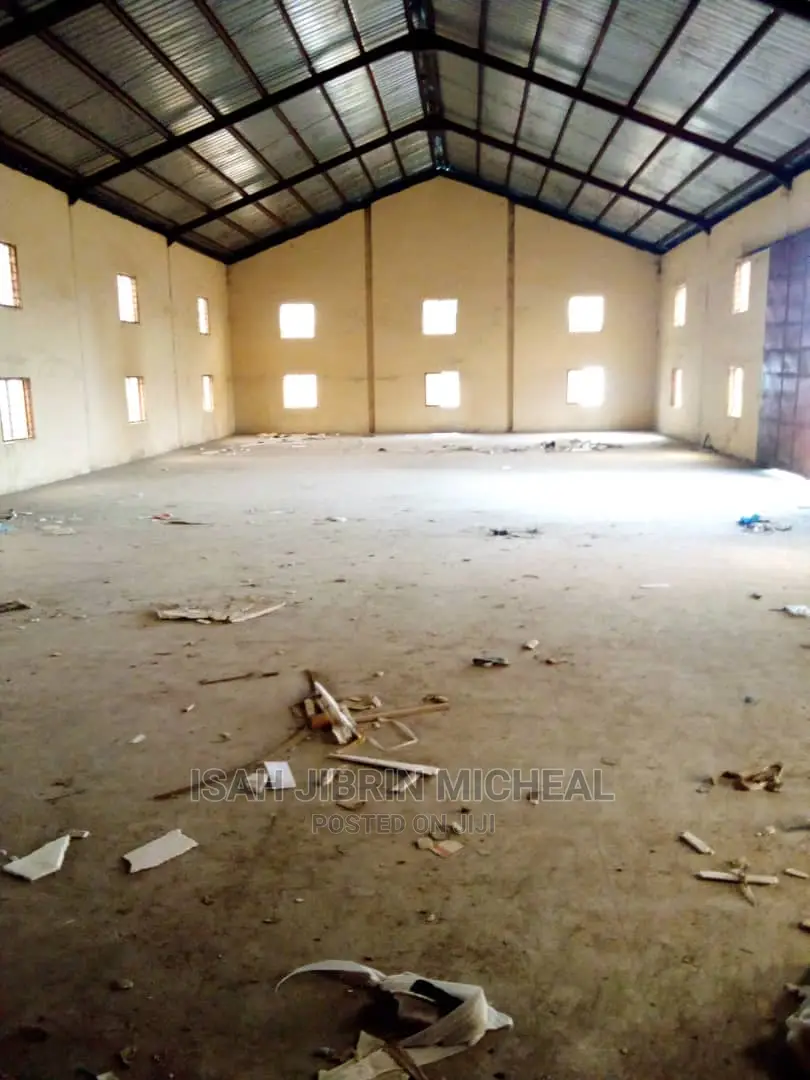 Standard Warehouse for Rent in Gwarimpa in Gwarinpa