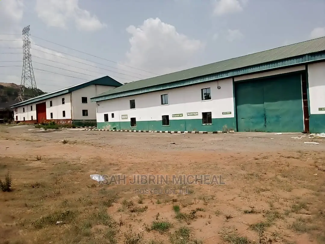 Standard Warehouse for Rent in Gwarimpa in Gwarinpa