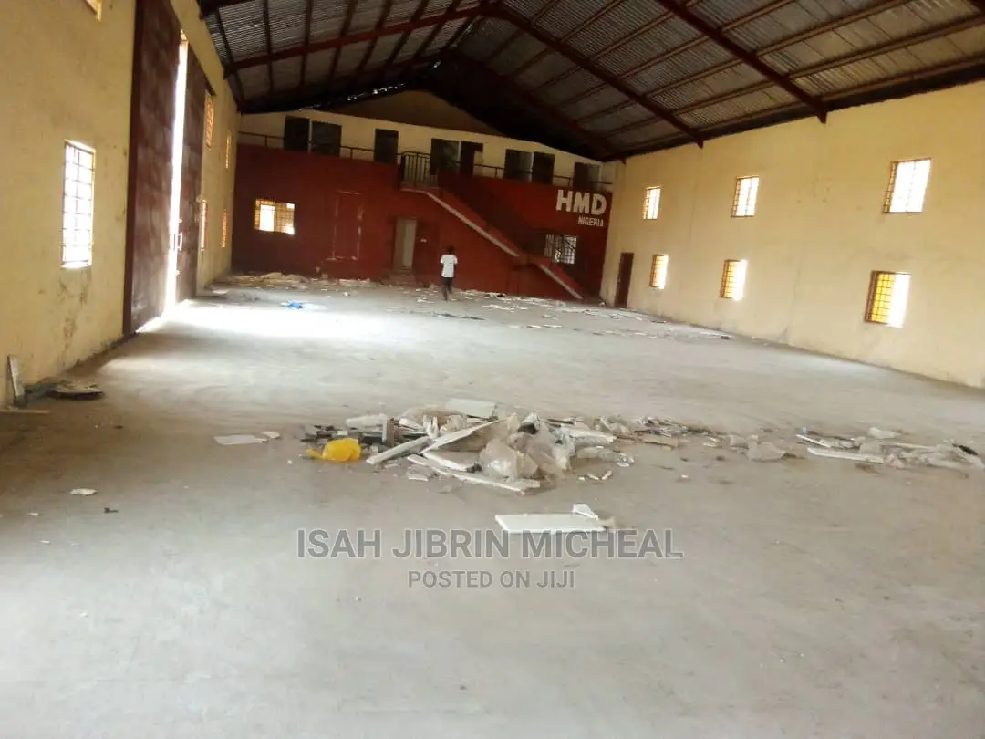 Standard Warehouse for Rent in Gwarimpa in Gwarinpa