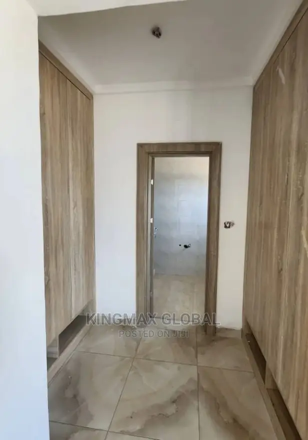 5bdrm Townhouse/Terrace in Luxury Homes, Wuye for Sale in Wuye