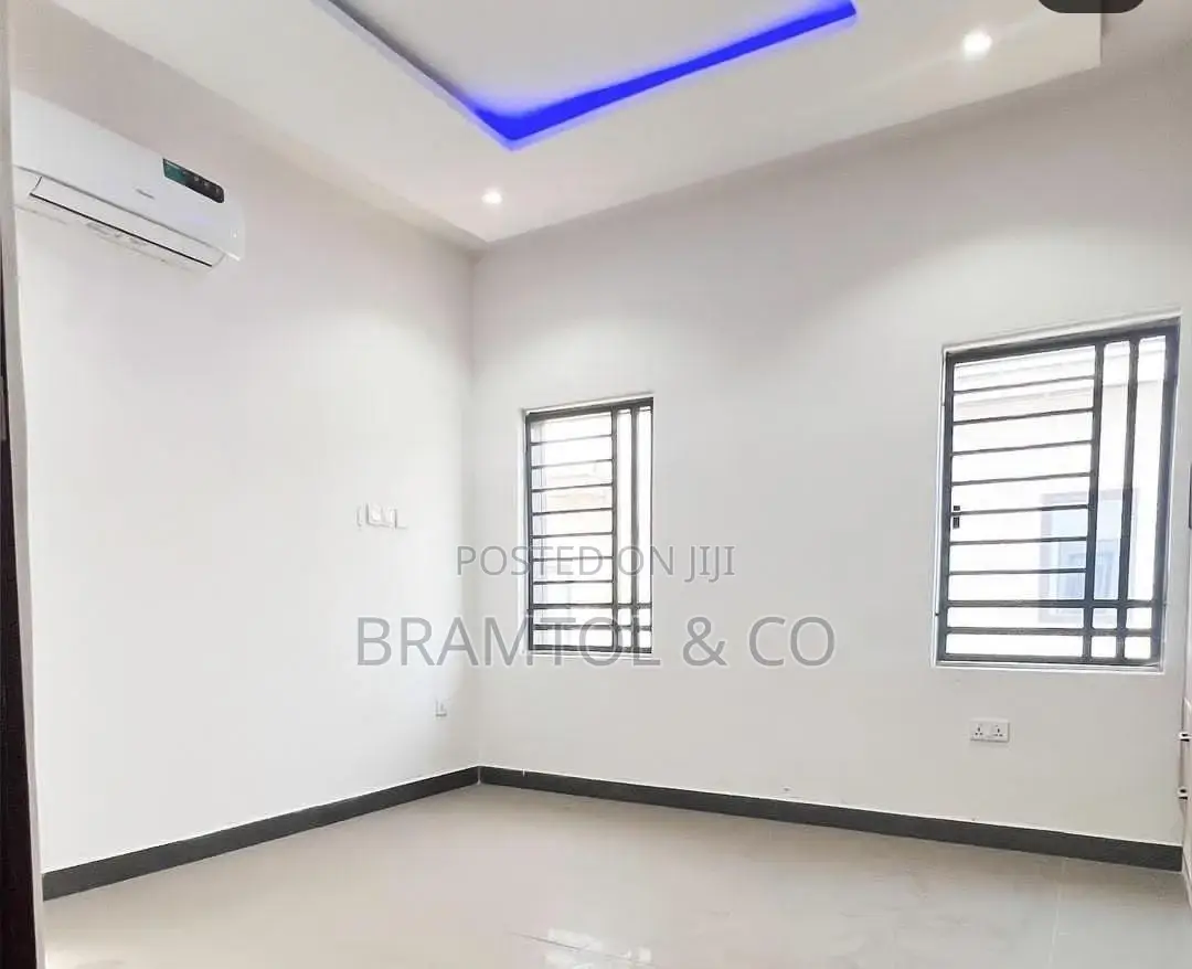 4bdrm Townhouse/Terrace in Dawaki for Sale in Dawaki
