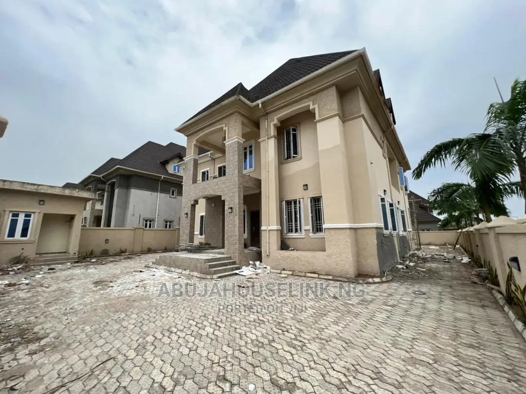 6bdrm Duplex in Gudu/Apo for sale in Gudu