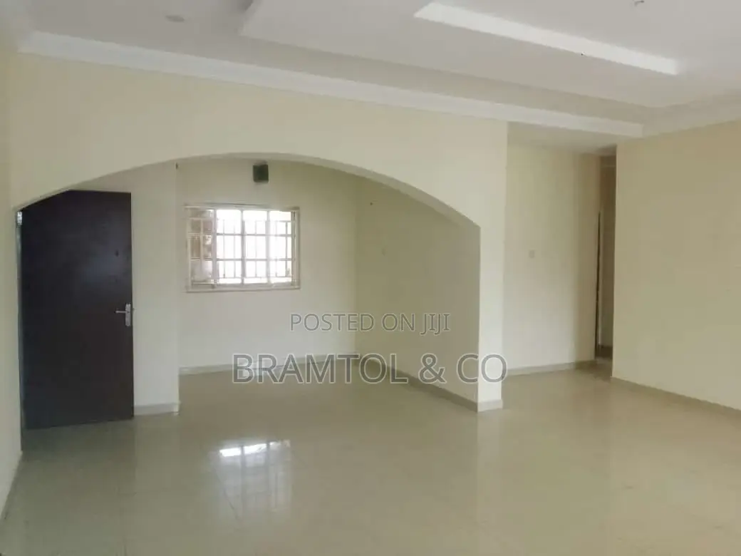 3bdrm Block of Flats in With Bq, Mabushi for rent in Mabushi
