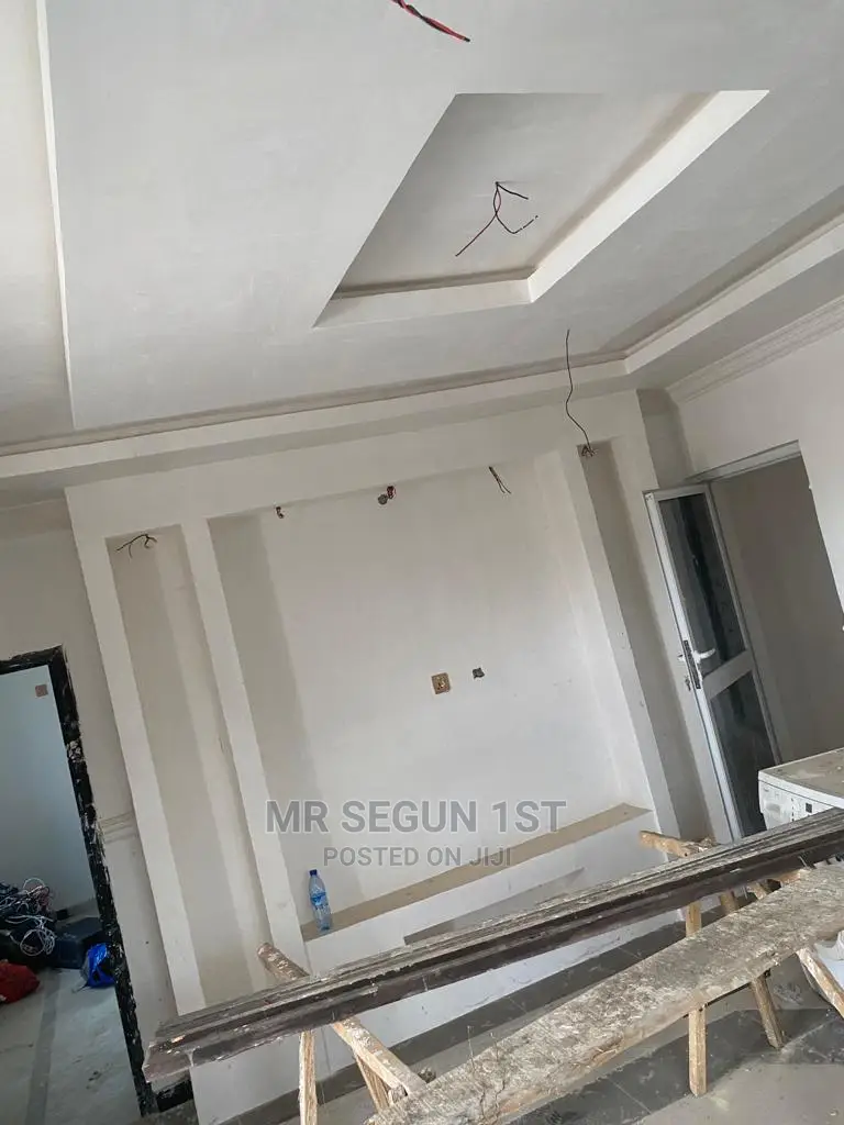 3bdrm Bungalow in Olosan Estate, Akala Express for sale in Akala Express