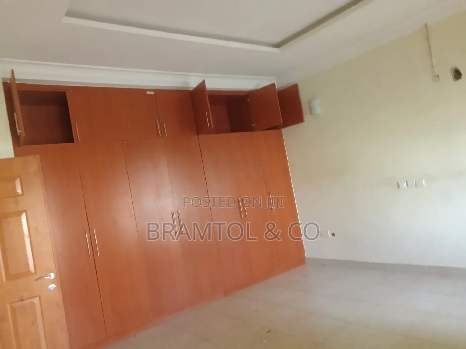 3bdrm Townhouse / Terrace in Apo District for rent in Apo District