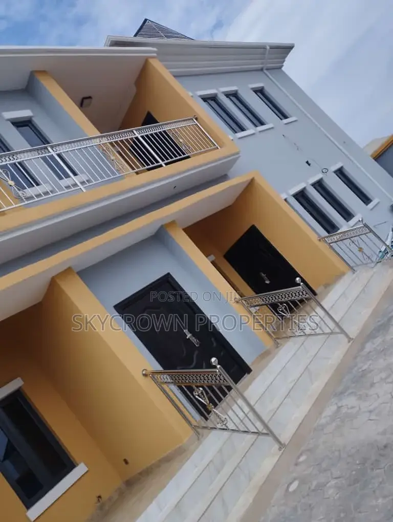 3bdrm Apartment in Ataoja, Osogbo for Rent in Osogbo