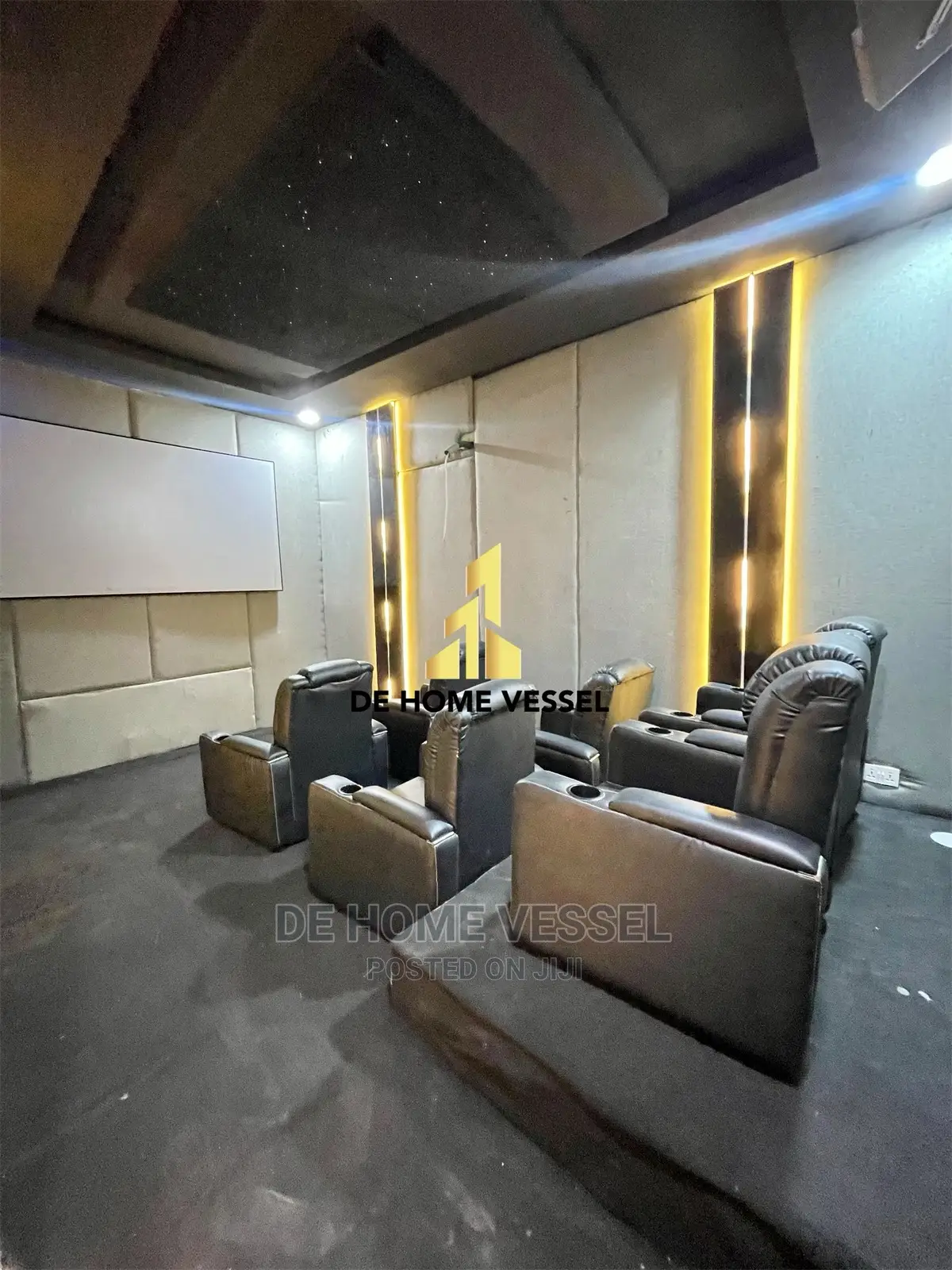 5bdrm Duplex in Chevron for Sale in Chevron