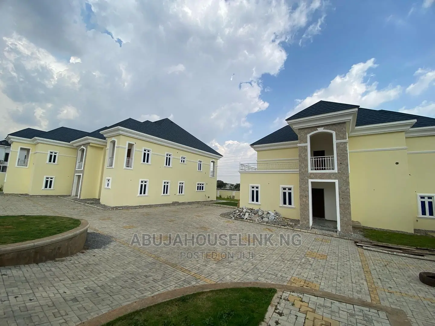 9bdrm Duplex in Katampe Extension for sale in Katampe Extension