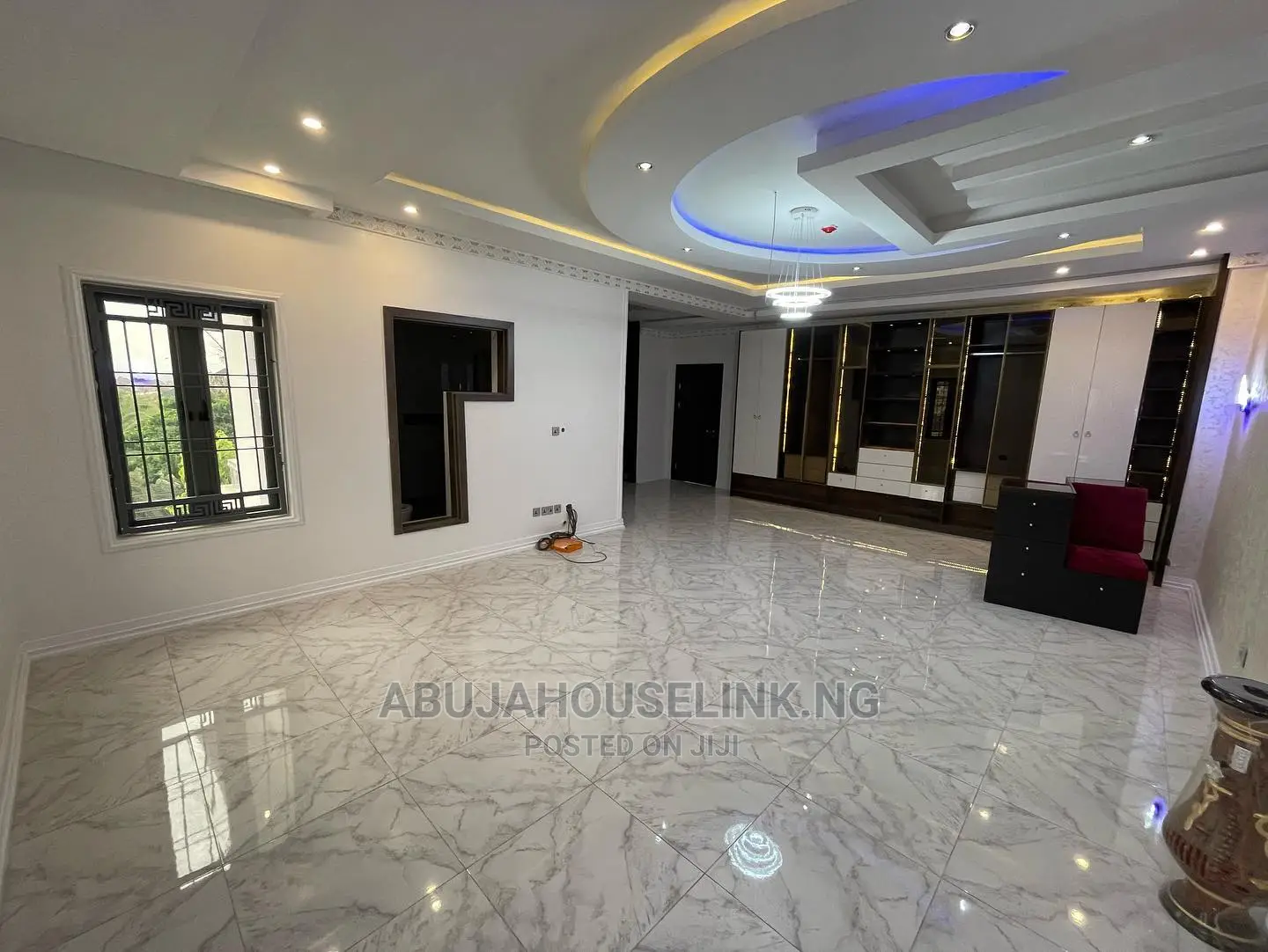 Furnished 6bdrm Duplex in Gwarinpa for sale in Gwarinpa