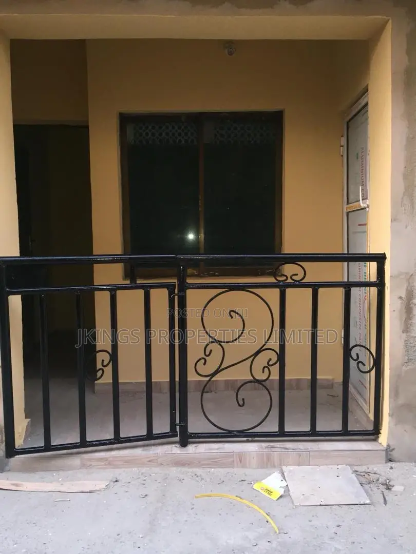 Mini Flat in Bariga / Shomolu for rent in Bariga / Shomolu