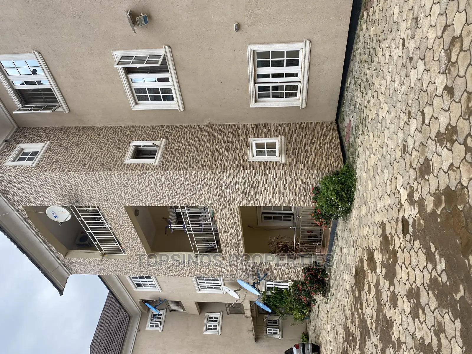 1bdrm Block of Flats in Dawaki for rent in Dawaki