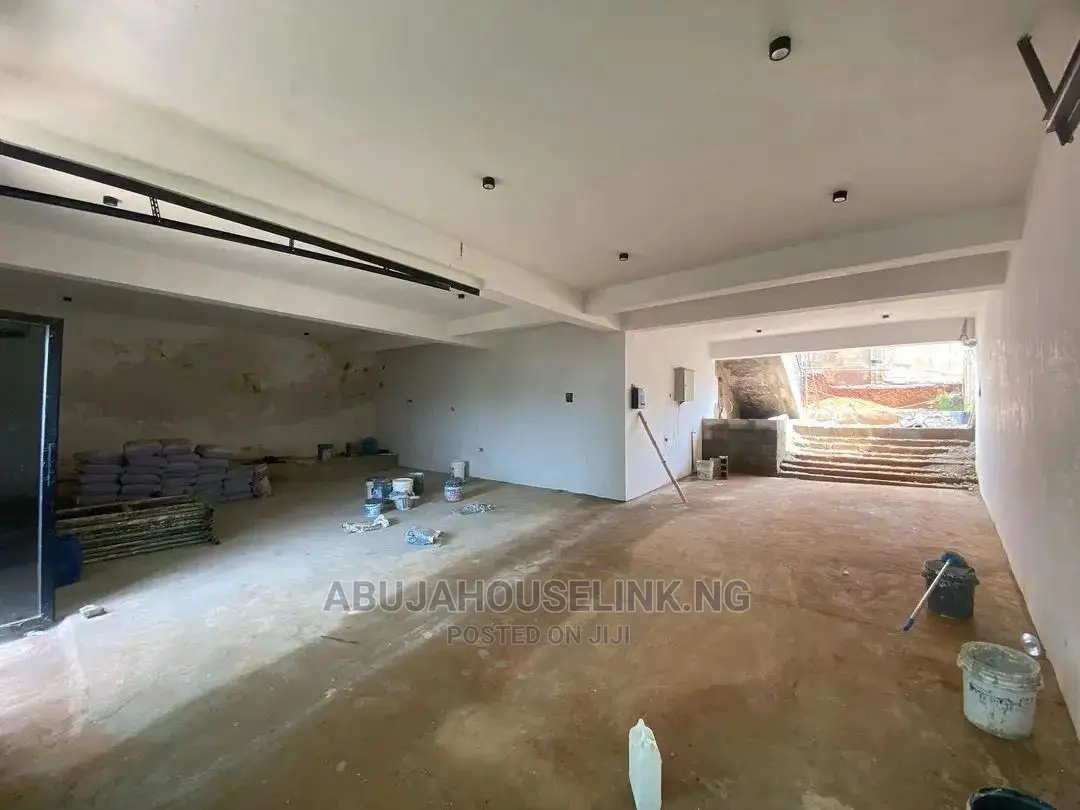 4bdrm Duplex in Guzape Abuja for sale in Guzape District